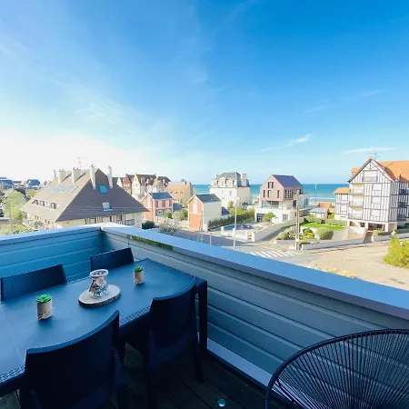Le Balbec Vue Sur Mer Cabourg Exterior photo
